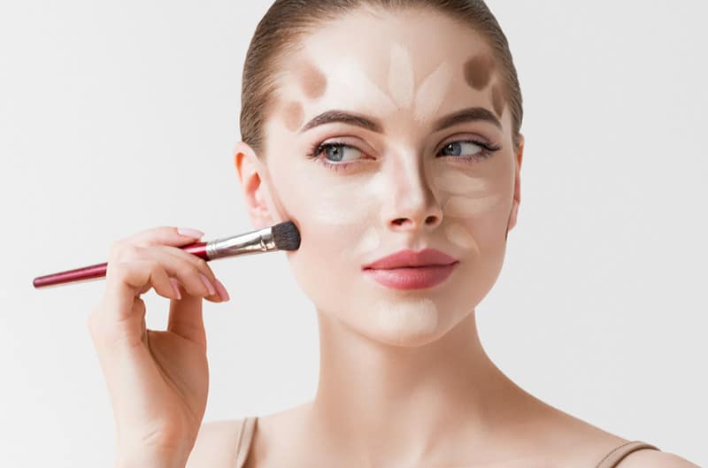 ▷▷ 5. Técnicas de maquillaje para un contorno de rostro perfecto - DM Image